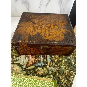 Antique Flemish Art Co Pyrography Wood Box Grape Motif 952 New York Wood Burned